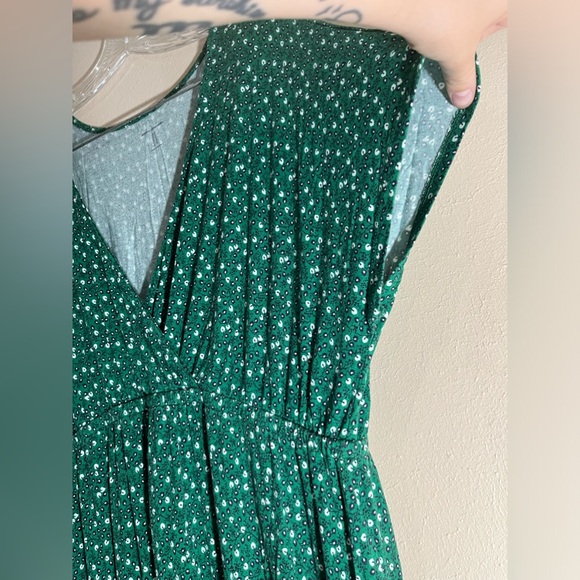 Amazon Essentials Women’s Waisted Maxi Dress - Picture 4 of 8